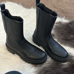 Chelsea boot tall boot